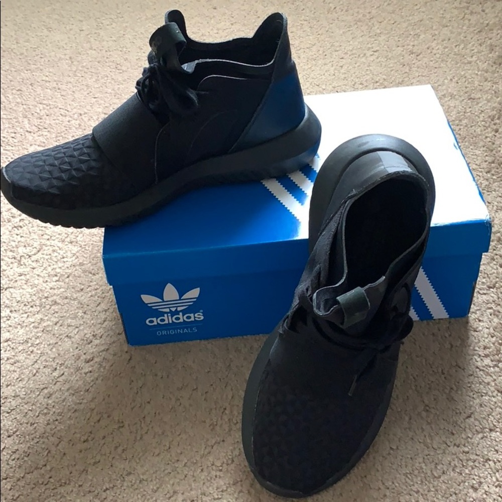 Adidas Tubular Defiant